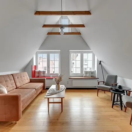 3-Level Apartment With A View Of St Mary'S Basilica By Downtown Apartments Gdansk Exterior photo