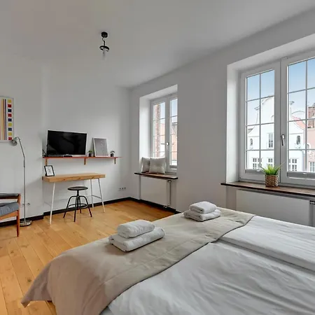 3-Level Apartment With A View Of St Mary'S Basilica By Downtown Apartments Gdansk Exterior photo