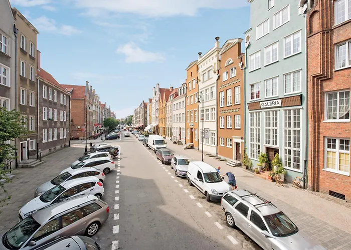 3-Level Apartment With A View Of St Mary\'S Basilica By Downtown Apartments
