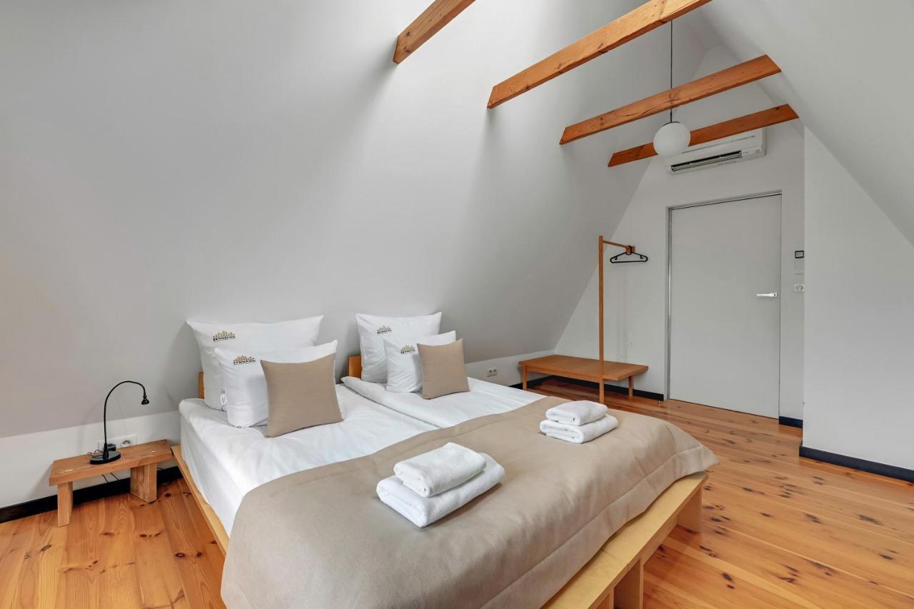 3-level With A View Of St Mary's Basilica By Downtown Apartament